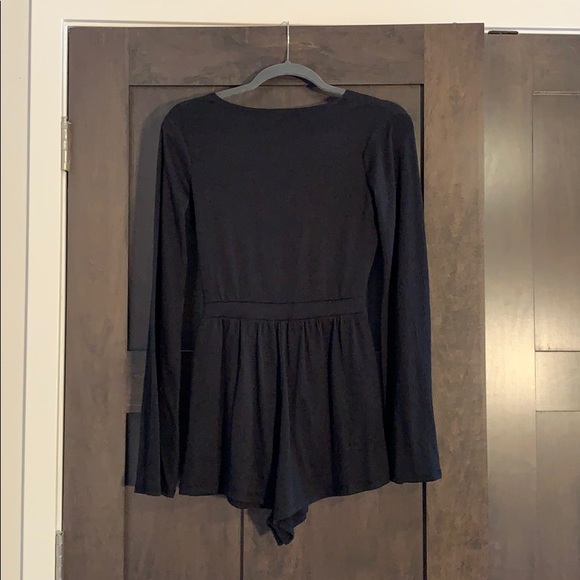 Urban Outfitters Black Romper - Picture 3 of 4